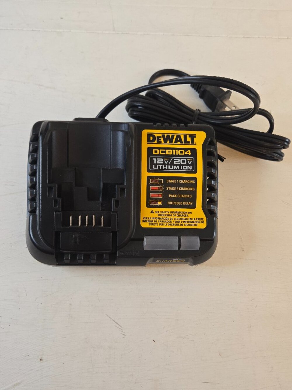 DeWalt DCB1104 Battery Charger New without Box